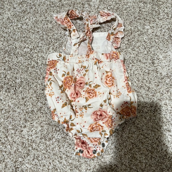 Baby Girl Bubble Romper- size 3M H&M - Picture 2 of 3